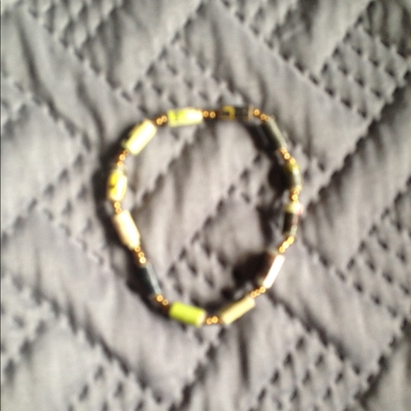 NWOT African Green & Purple Paperbead Bracelets - Picture 6 of 6